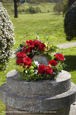 Red and Green Cluster Wreath